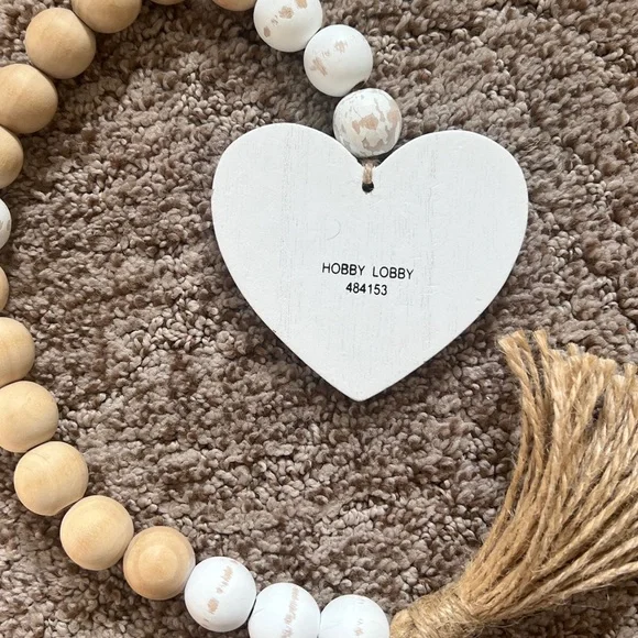 🌱🦢4 FOR $15!🦢🌱 
Wooden Bead Garland with Heart and Tassel - Picture 2 of 2